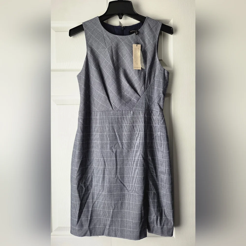 NWT Banana Republic Gray Checkered Sheath Dress Size 6P - Picture 2 of 10